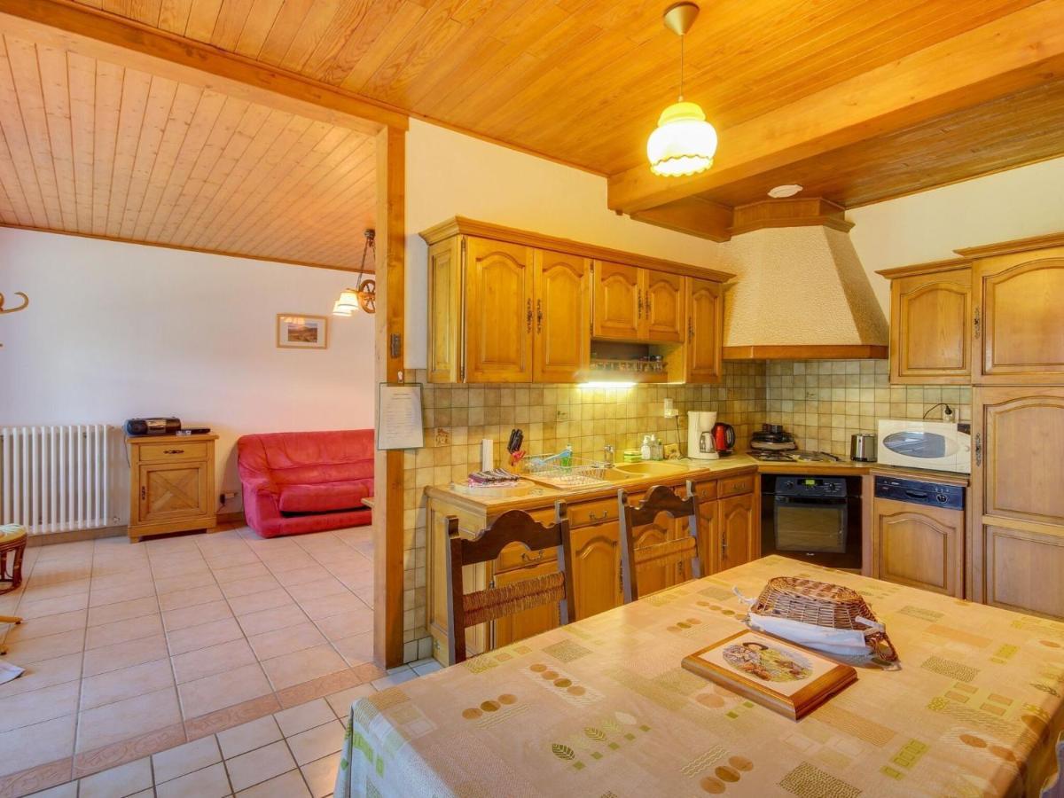 Beautiful Villa In The Parc Des Volcans D Auvergne Vic-sur-Cère Dış mekan fotoğraf