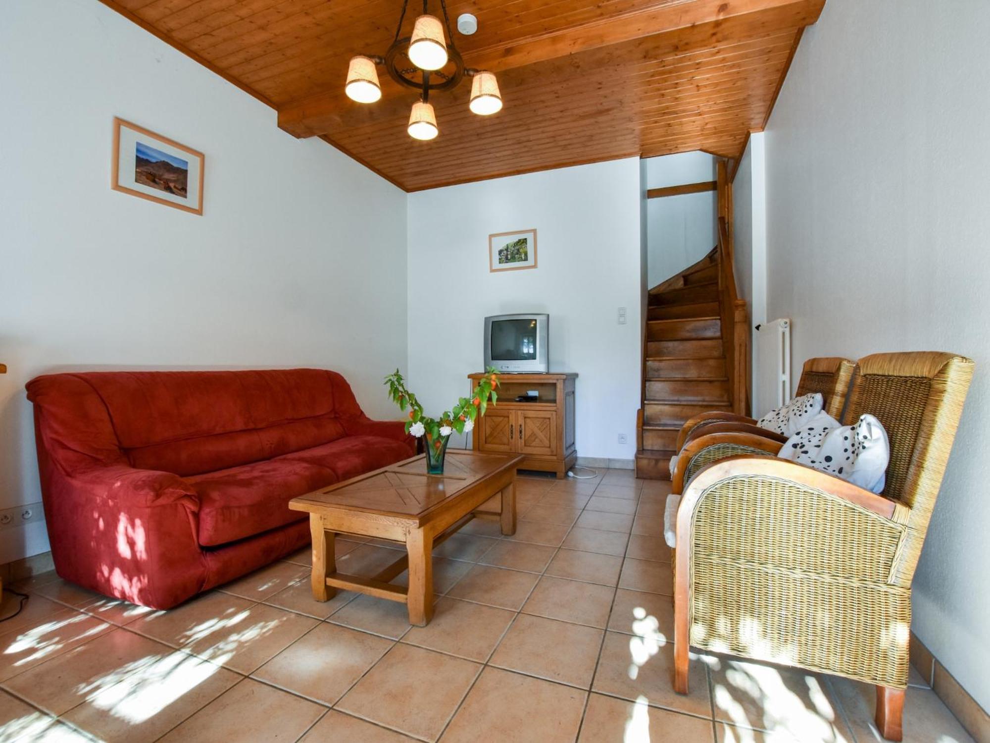 Beautiful Villa In The Parc Des Volcans D Auvergne Vic-sur-Cère Dış mekan fotoğraf